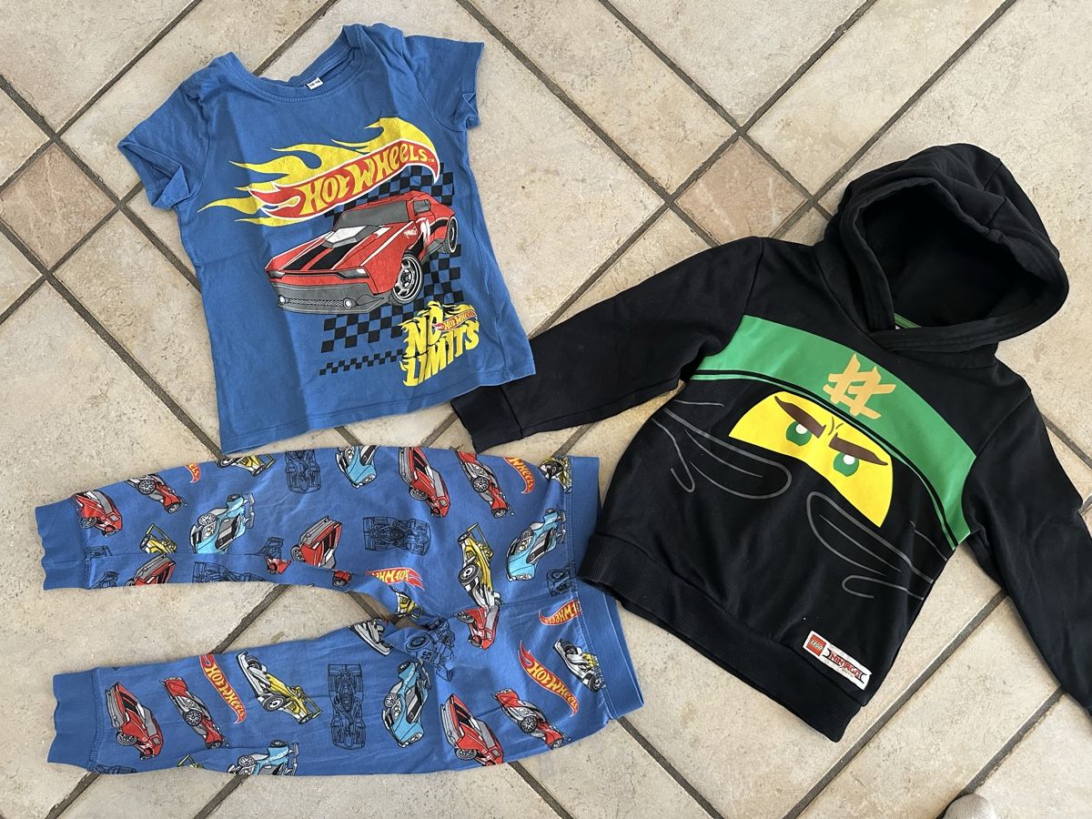 Lotti & Set di vestiti: Kinderkleider-Paket 110/116 – Usato da Zermatt venduto da ZerSusi 3
