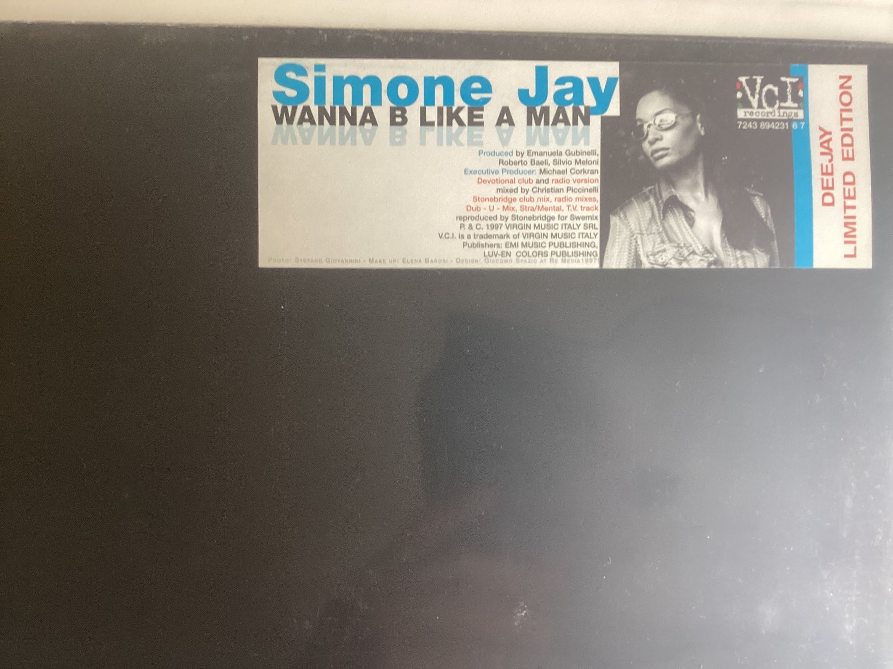 Vinyles: Simone Jay Maxi-Single - Wanna B Like Man – D'occasion à Gutenswil par Hamzian