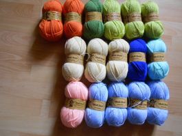 16 Knäuel  Strickwolle Butinette