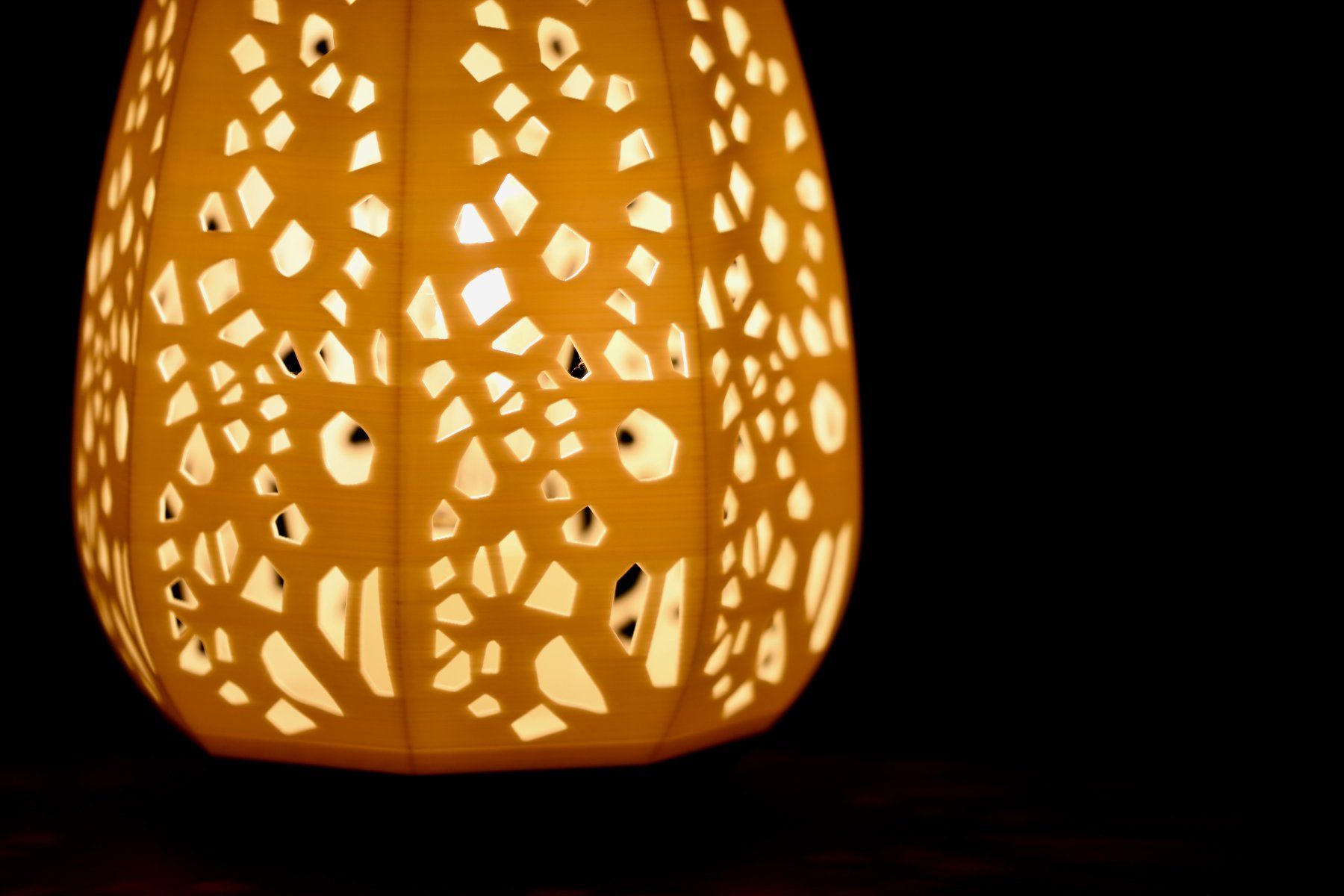 Lampes: Elegante Voronoi Lampe – D'occasion à Zürich par balin777 7