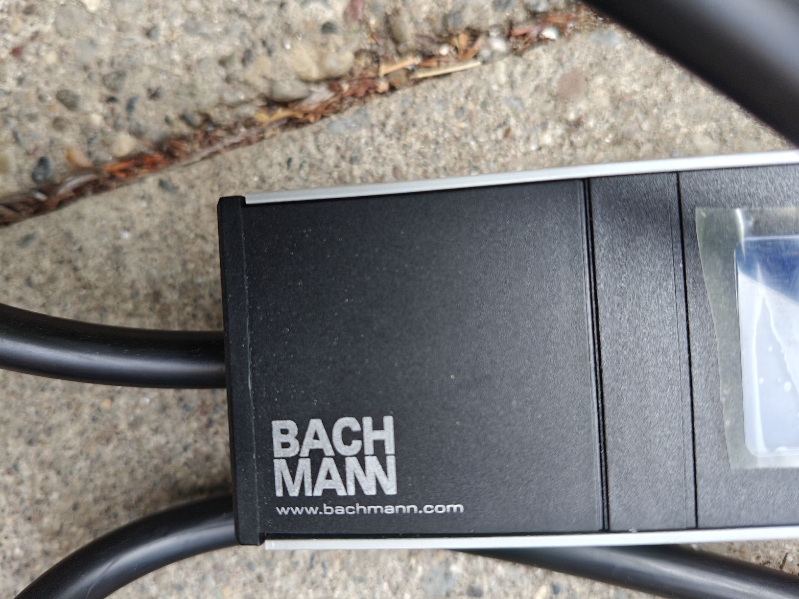 Spine: Bachmann 12-Outlet Power Strip – Nuovo (secondo la descrizione) da Zürich venduto da gri_krn7 3