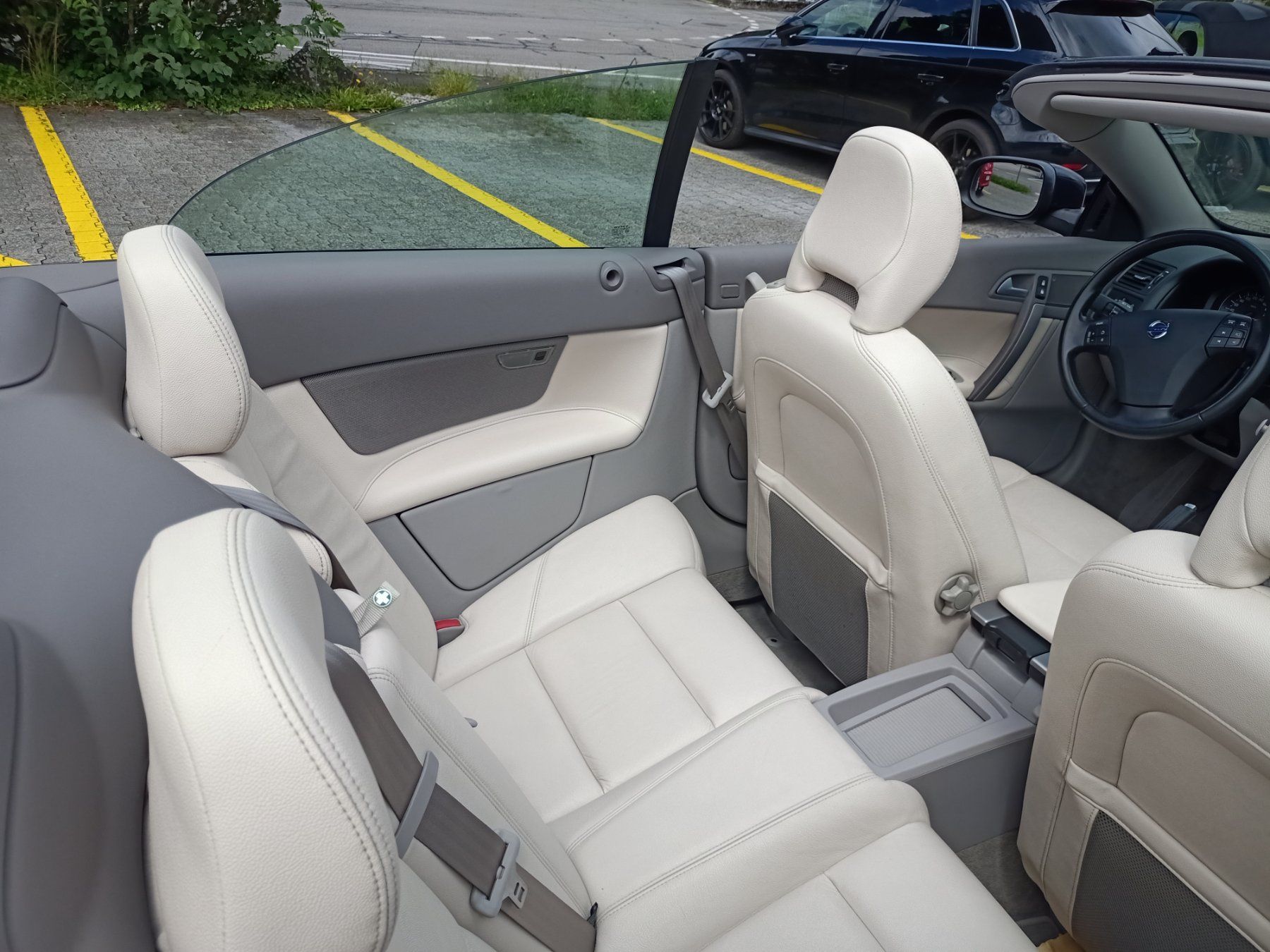 Volvo Automobili: Volvo C70 T5 – Usato da Erstfeld venduto da Sokrates4musik 4