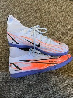 Scarpe da uomo: Nike, Turn-/Hallenschuhe, lila – Usato da Winterthur venduto da ricarma 1