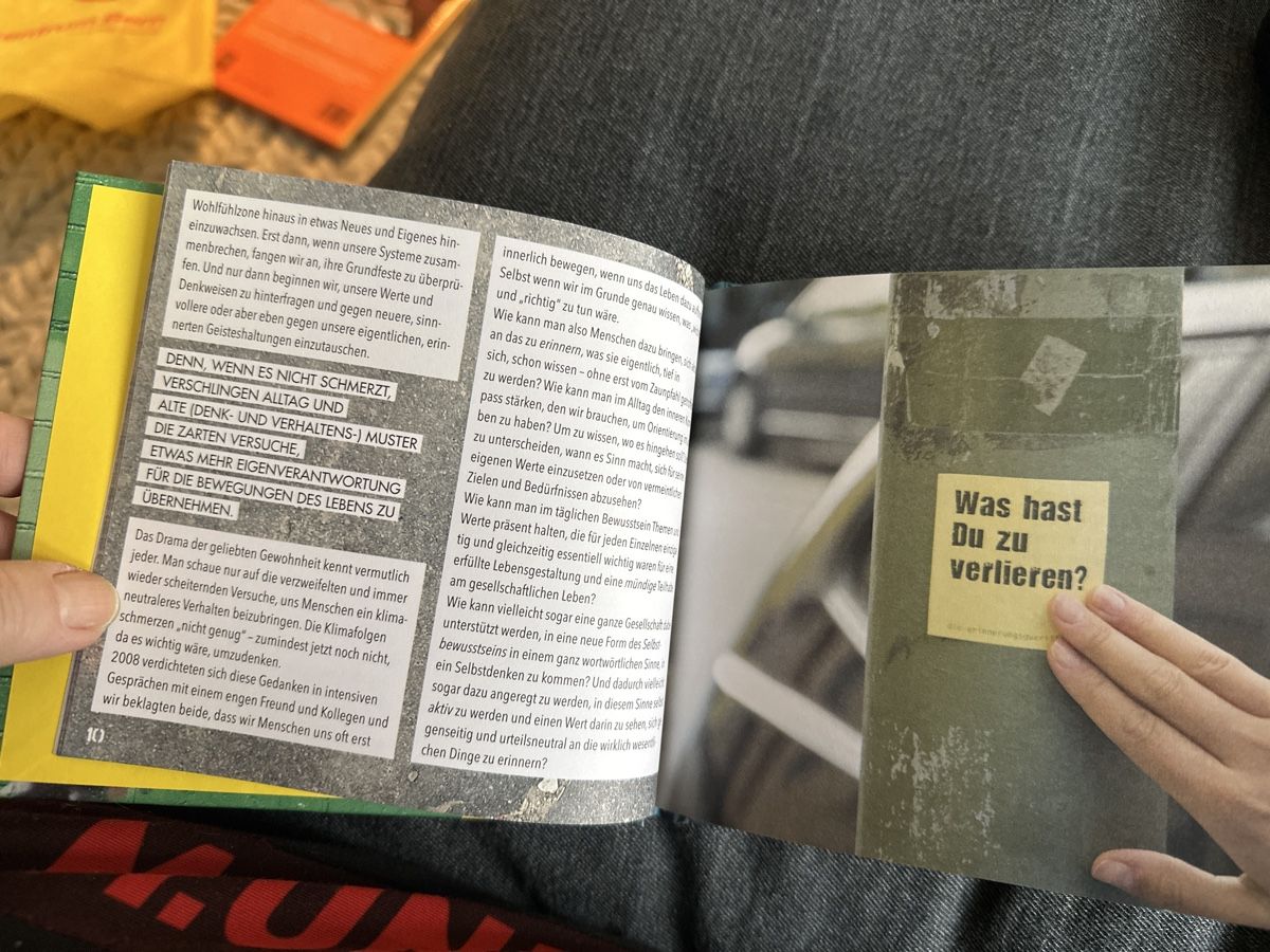 Bücher: Guerillakunst-Kit & Erinnerungsguerilla-Kit – Neu (gemäss Beschreibung) aus Bern von Ibizaflow 4