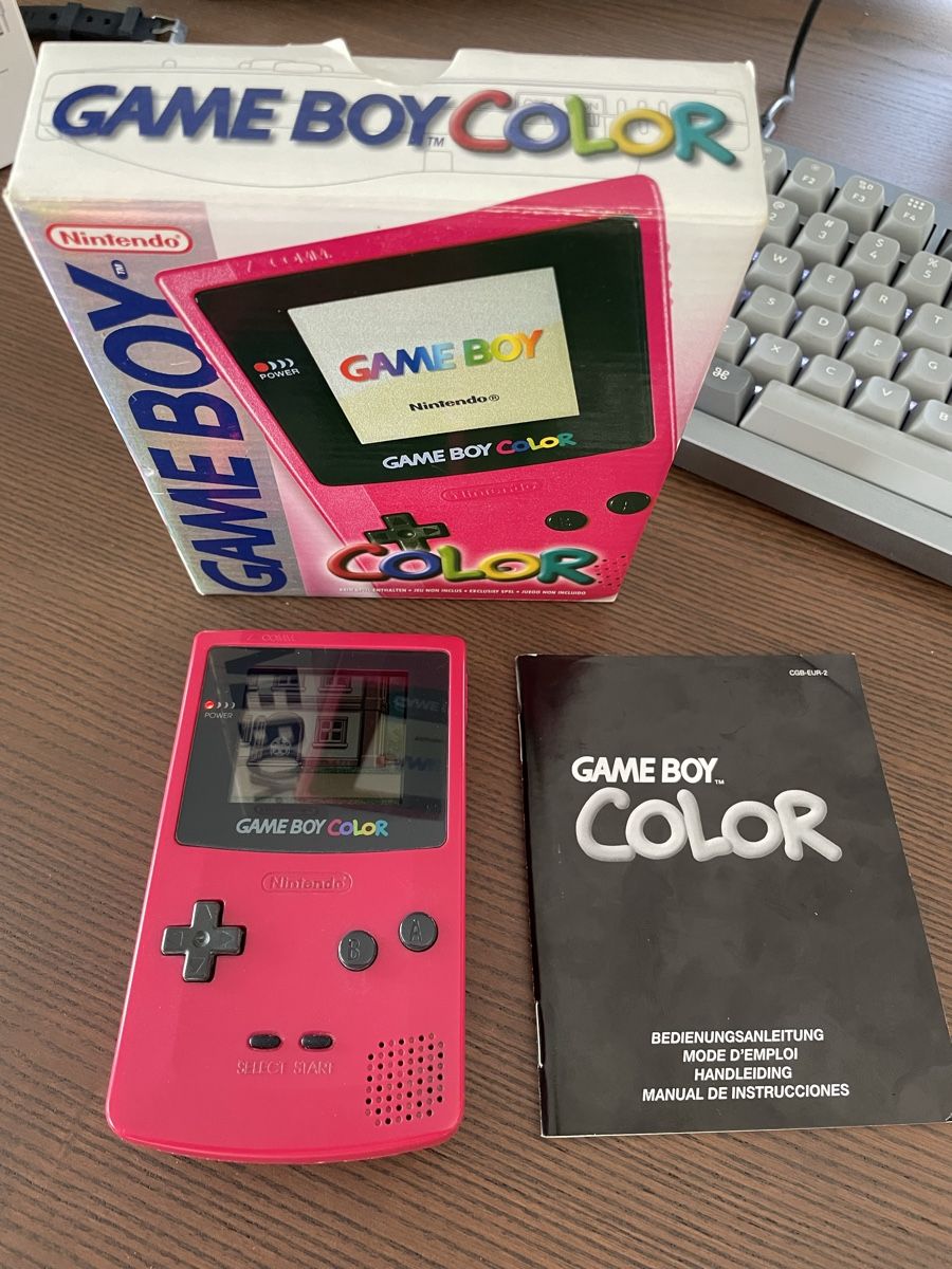 Nintendo Konsolen: Gameboy Color With Original Box! – Gebraucht aus Kloten von