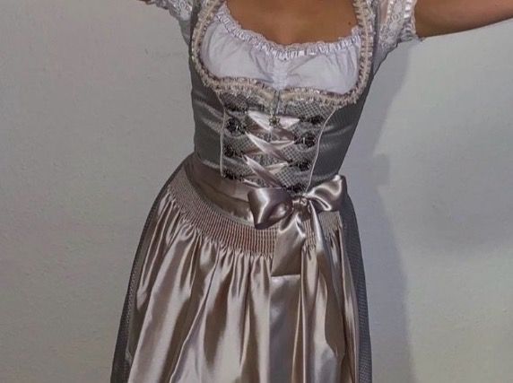 Costumi: Krüger Dirndl in Gr. 30 – Nuovo (secondo la descrizione) da Kreuzlingen venduto da MeinKleinesAtelier 3