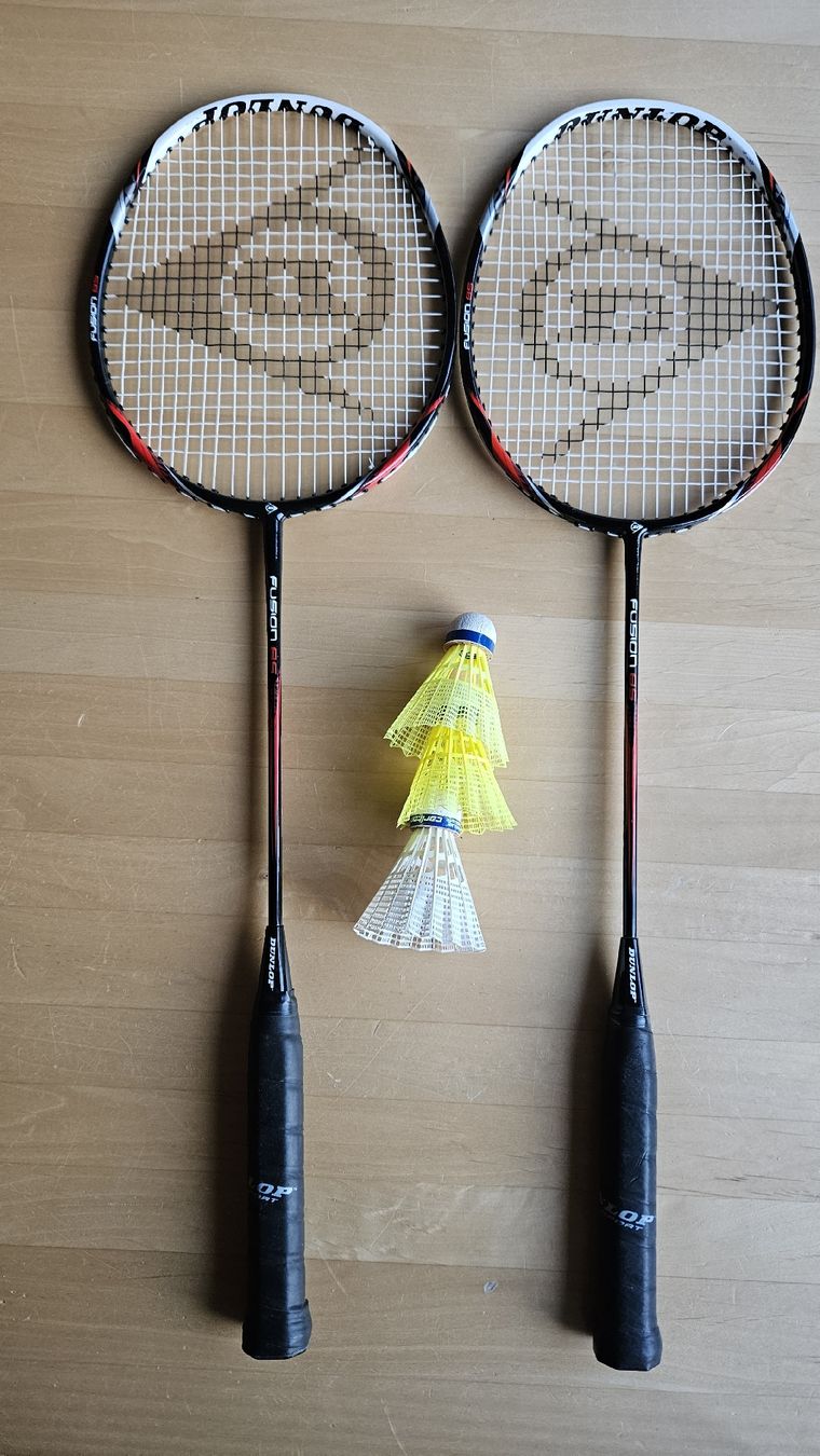 Dunlop Racchette: Dunlop Badminton Schläger Set – Usato da Schaan venduto da car_wrv2 4