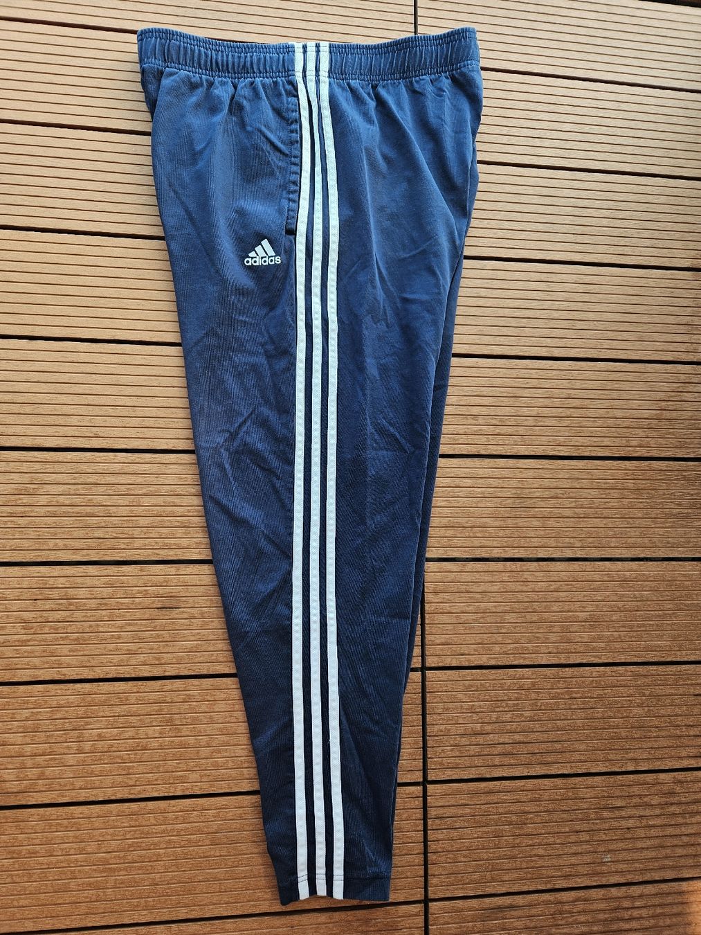 Adidas Pantaloni: Herren Adidas Trainerhose – Usato da huttwil venduto da care.b 1