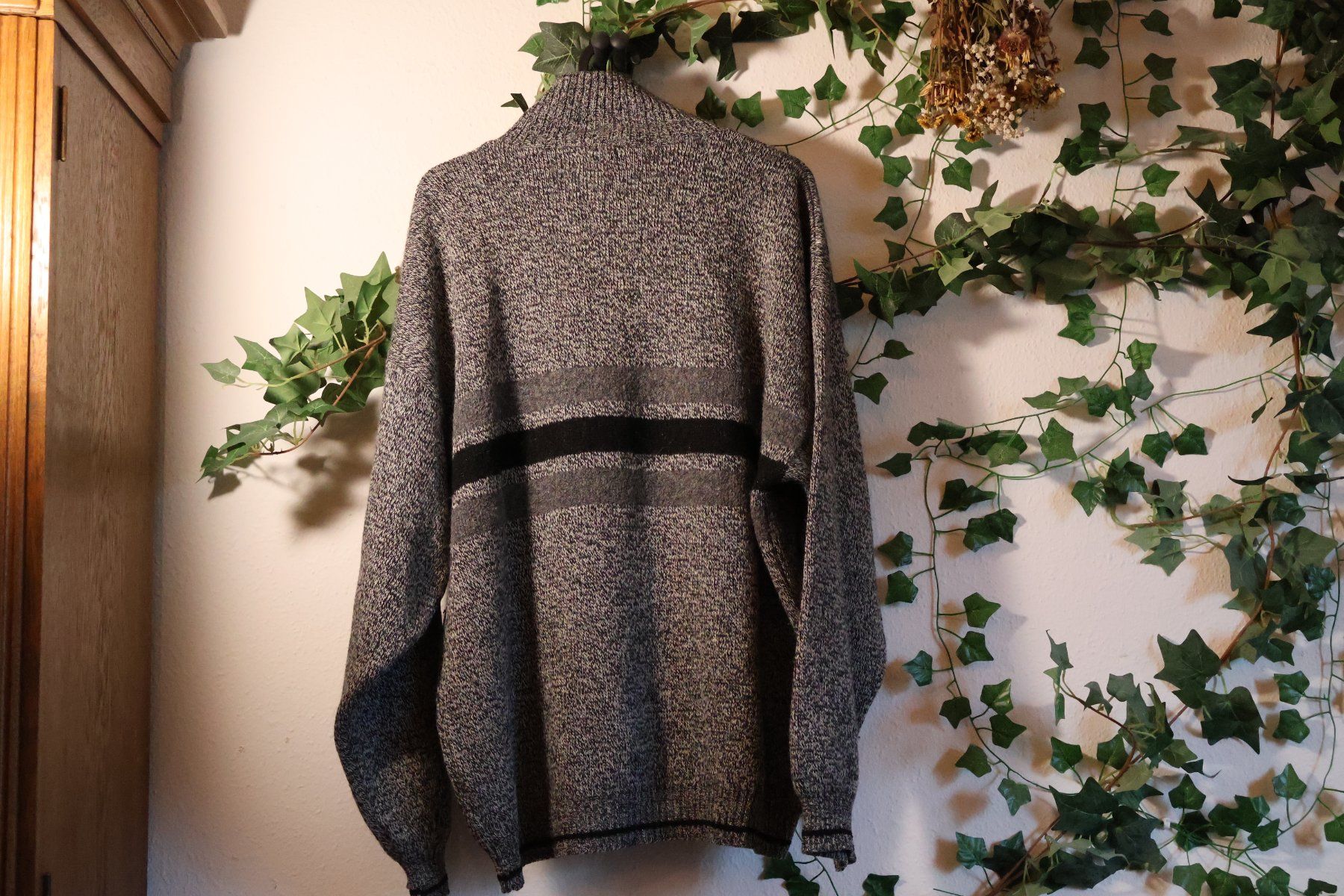 Maglioni & Felpe: Vintage Grauer Strick Rollkragenpullover – Usato da Winterthur venduto da _lxeah 1