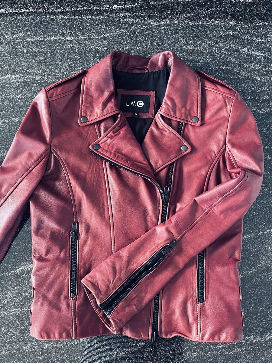 Giacche: Damen Bikerjacke Leder, Grösse S - Farbe Plum – Usato da Neuhausen venduto da Ann.Drea 1