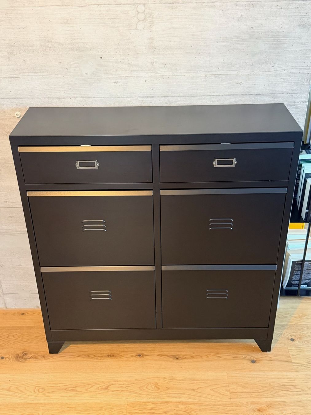 Commodes: Schuhschrank mit 6 Fächern – D'occasion à Horgen par bie_7tpf