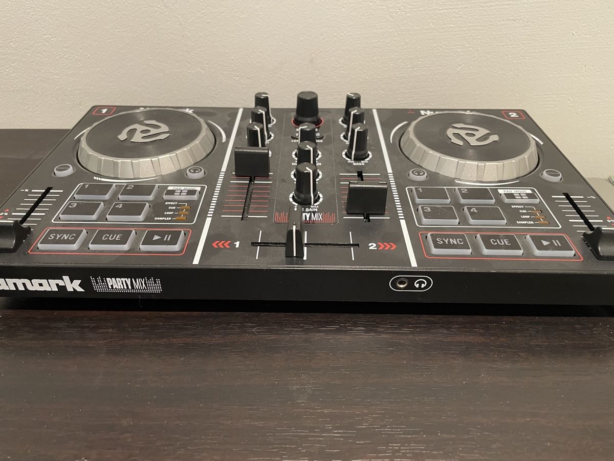 Numark Console di mixaggio: DJ-Pult Numark USB-A anschluss – Usato da Gebenstorf venduto da yan_5kln