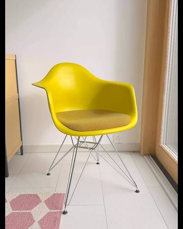 Vitra Stühle: Chaise / Stuhl Vitra Eames Plastic Armchair DAR – Gebraucht aus Savièse von KITATORI.ch 4