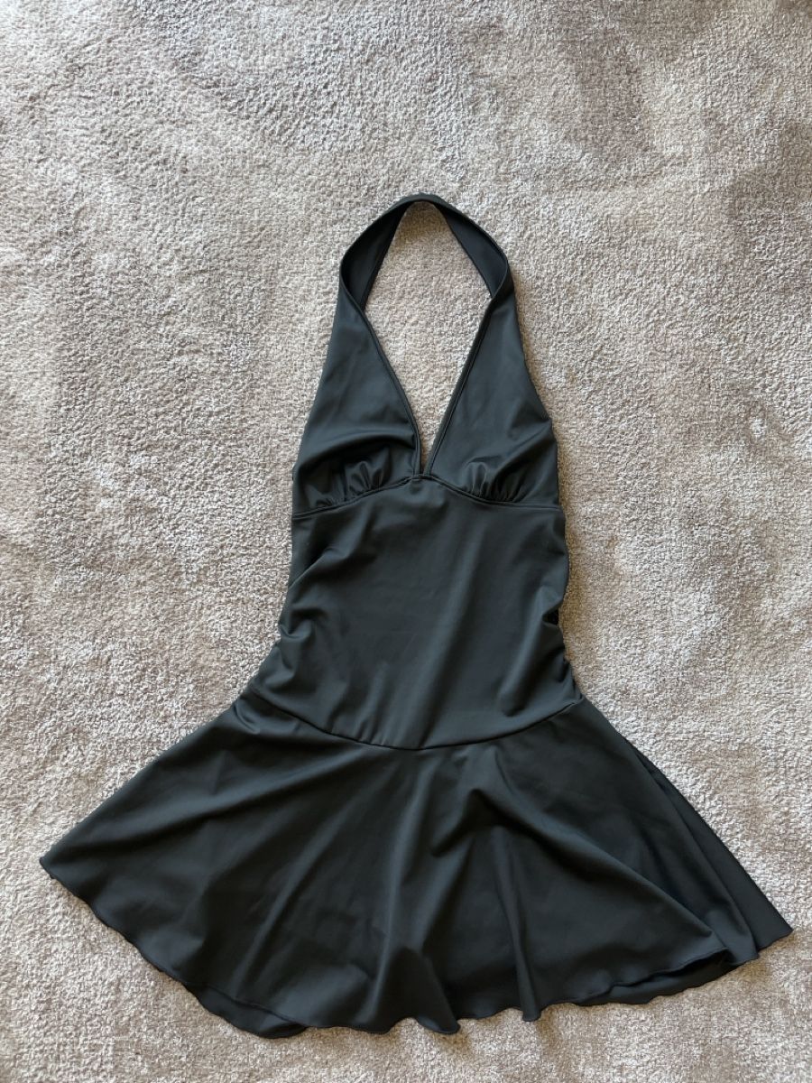 Vestiti: Robe short noir M – Nuovo (secondo la descrizione) da Lausanne venduto da mae_dj7r