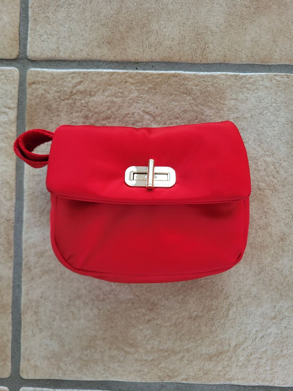 Tommy Hilfiger Borse da donna: Umhängetasche rot Tommy Hilfiger – Nuovo e nell'imballaggio originale da Frick venduto da eva_8krq