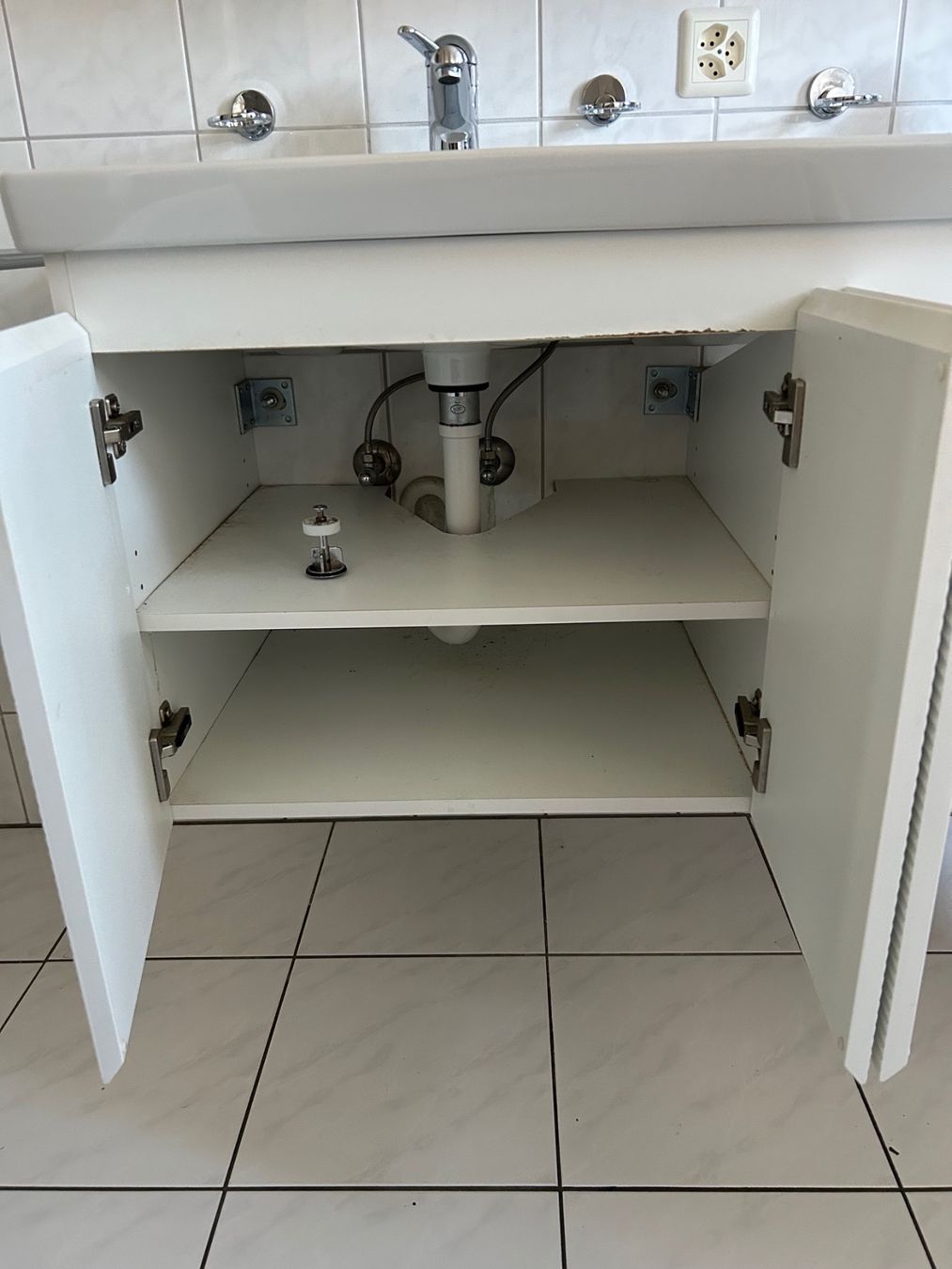 Mobili per bagno: Waschbeckenunterschrank – Usato da Gutenswil venduto da stromer03 1