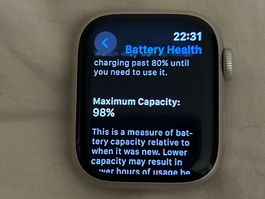 Apple Watch Series 7 98% Akkukapazität