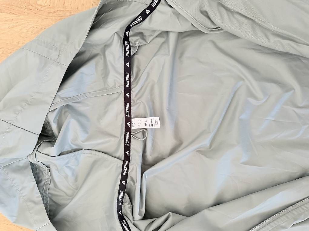 Adidas Vestes: Adidas Training Jacke – D'occasion à Basel par alu_l9s8 2