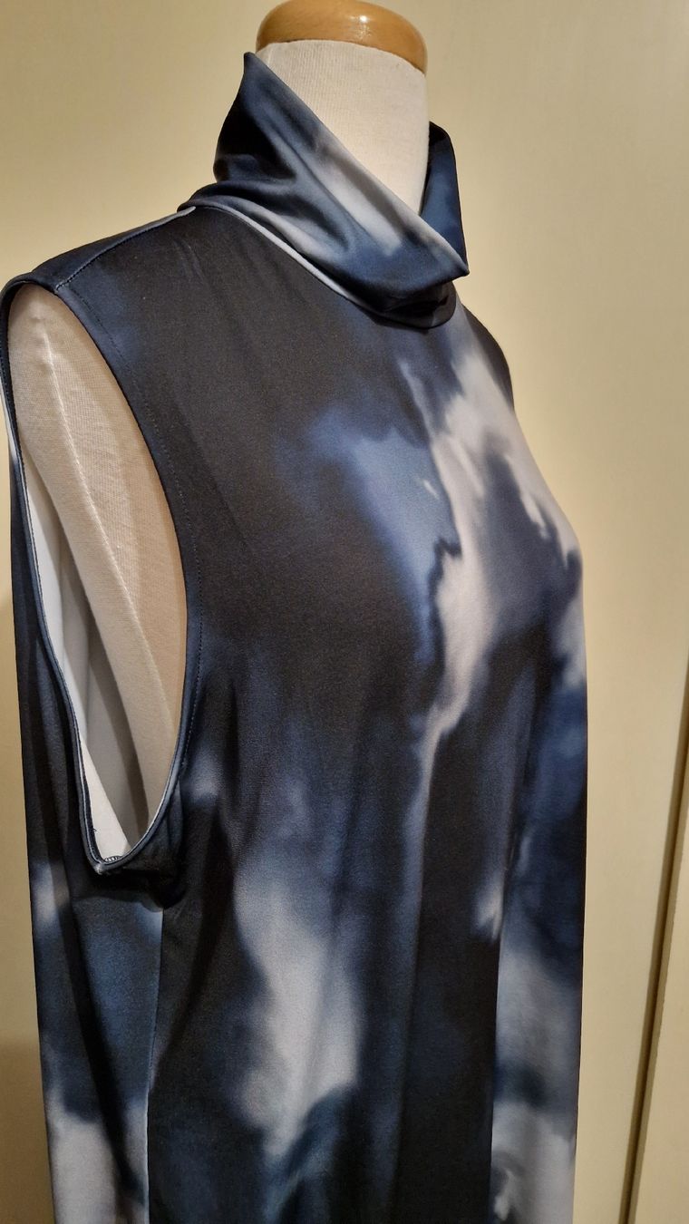 H&M Vestiti: Blaugraues Maxikleid in Batikoptik – Nuovo (secondo la descrizione) da Oberengstringen venduto da Sheera7 3