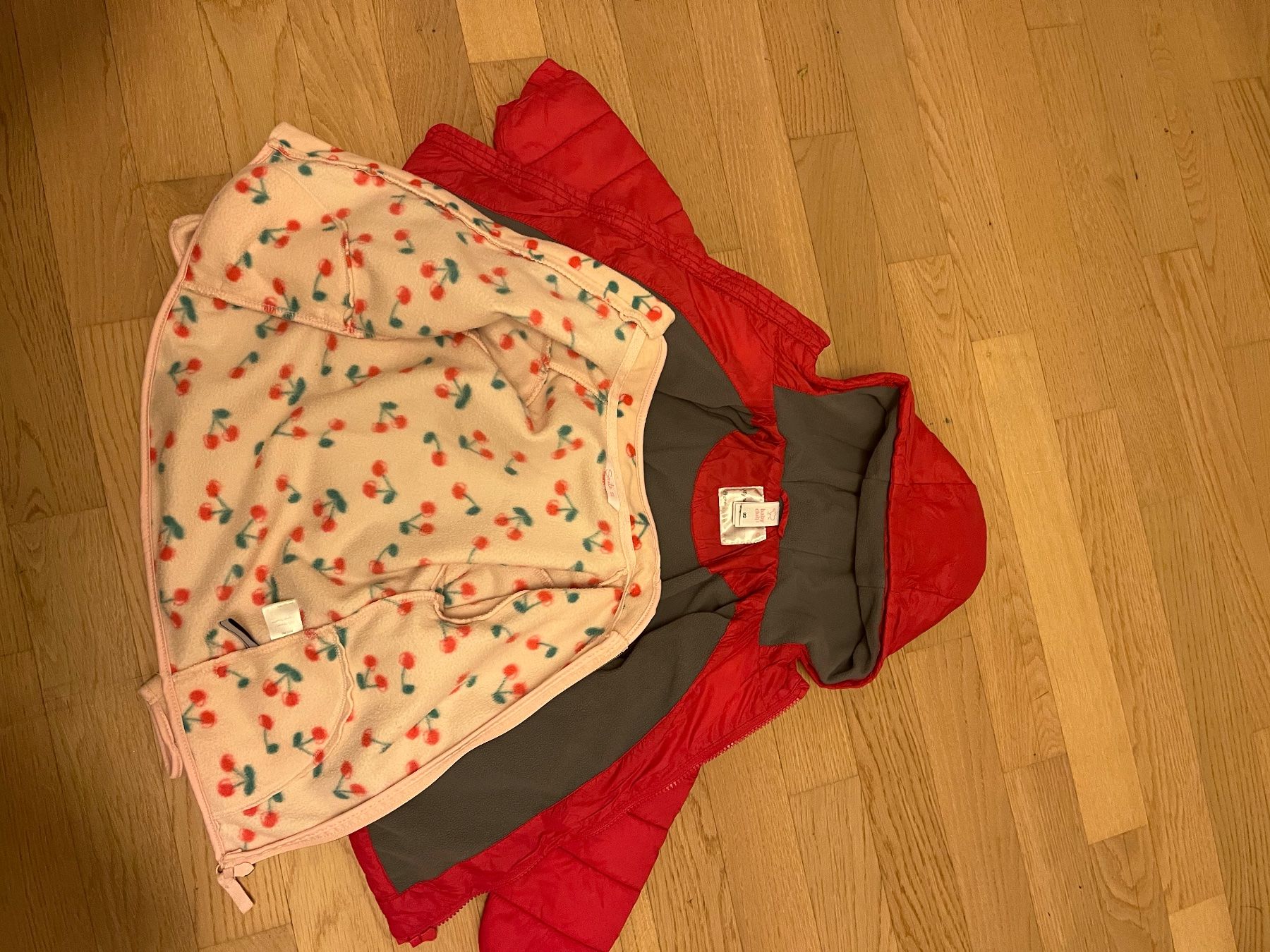 Kleiderpakete & -sets: Mädchen Kleidung 92 – Gebraucht aus Adliswil von Sale12