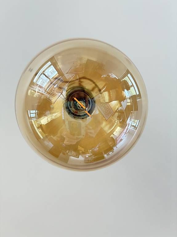 Kronleuchter & Deckenlampen: 2 moderne Pendelleuchten mit LED-Glasbirnen – Gebraucht aus St. Gallen von Sirii9000 1