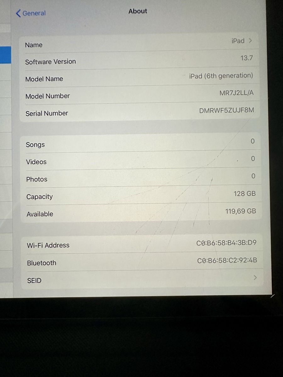 Apple Tablet PC: iPad 6th Gen 128GB Wi-Fi  – Usato da Gattikon venduto da Sarahs_Schatzkammer 1