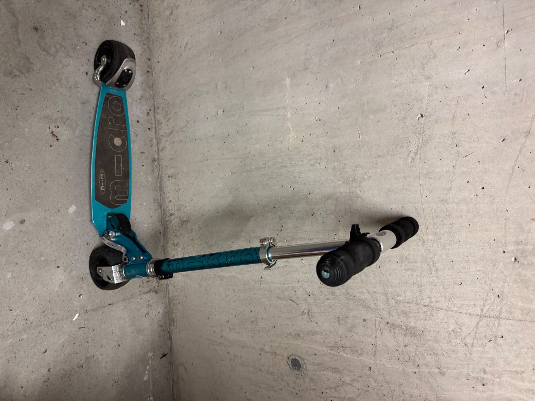 Scooter: Micro Scooter Rocket Deluxe – Usato da Uster venduto da MMoney01