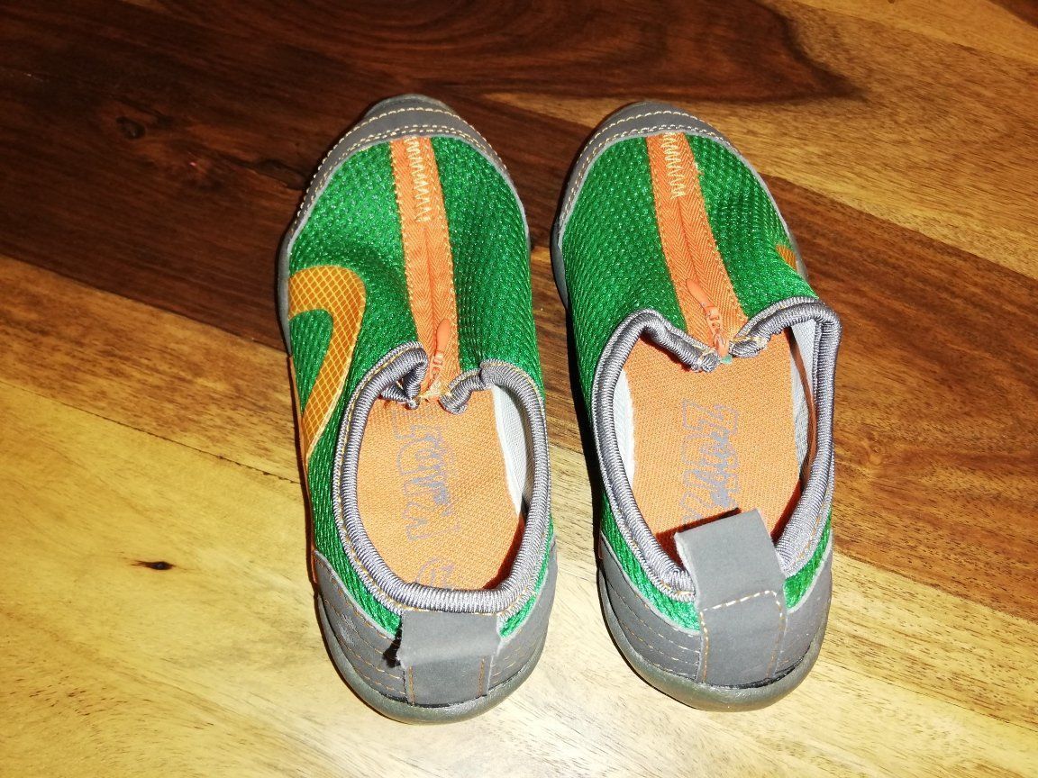 Scarpe per ragazzi: Wasserschuhe Gr. 27 – Usato da Oberrieden venduto da smarties949 1