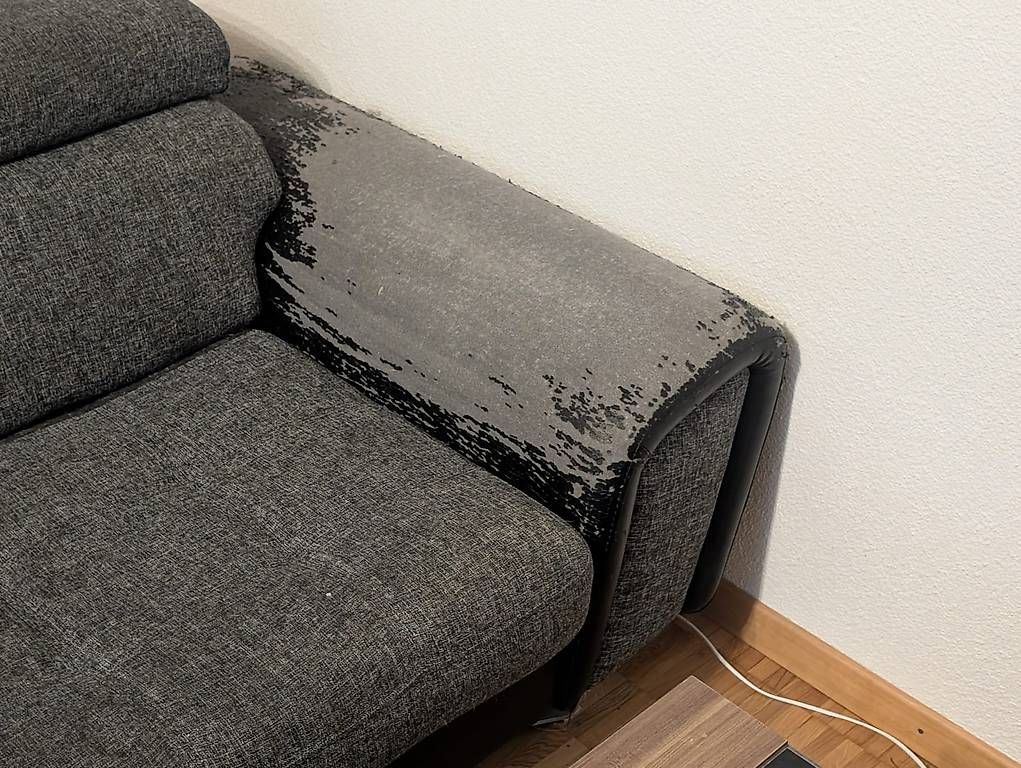 Sofas: URGENT A DONNER – Gebraucht aus Baulmes von reyso 3