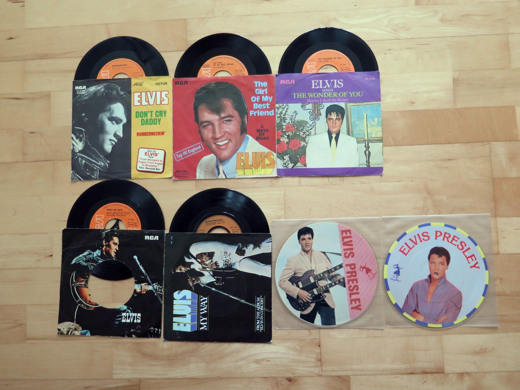 Dischi in vinile: 7 Elvis Presley vinyl singles – Usato da zürich venduto da celotto