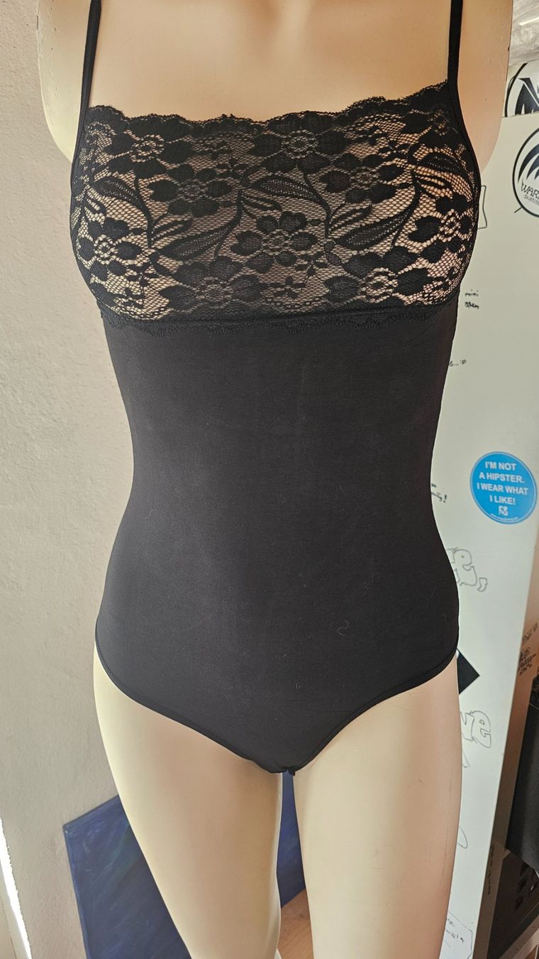 Altra biancheria intima: Miss Clara underware Body mit Spitze – Nuovo e nell'imballaggio originale da Schwanden GL venduto da _giianna_