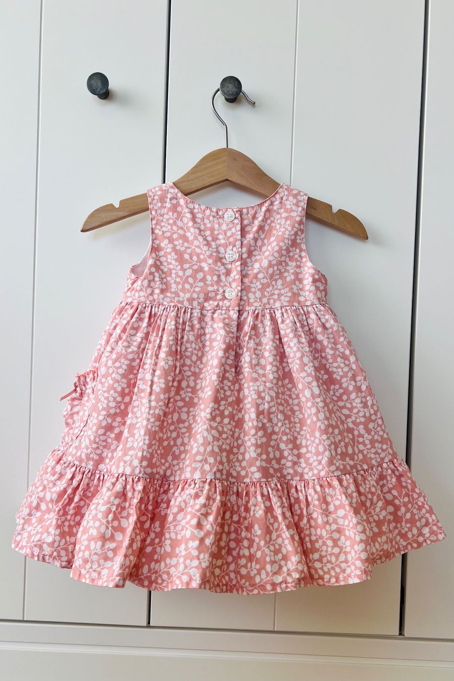 Vestiti & Gonne: Wunderschönes Kleid, 68, rosa – Usato da Burgdorf venduto da rulan 4