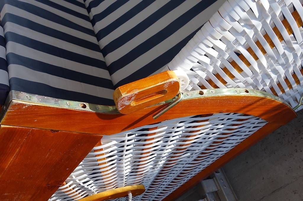 Liegen & Liegestühle: Strandkorb 2.5-Sitzer, 150 cm, Dach DEFEKT – Gebraucht aus Füllinsdorf von ManyAwesome 3