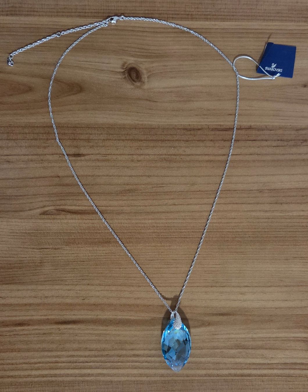 Swarovski Ketten: Swarovski Kette mit Kristall hellblau – Gebraucht aus Brüttisellen von ruebli-fan13 1