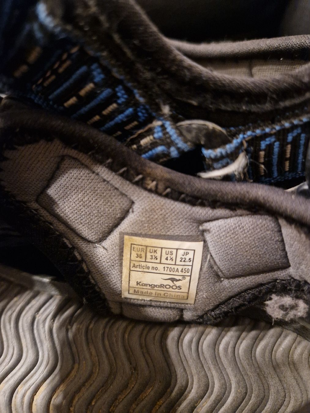 Schuhe für Jungen: Sandales Kangaroos, pointure 36 – Gebraucht aus Penthaz von Sosotroc 2
