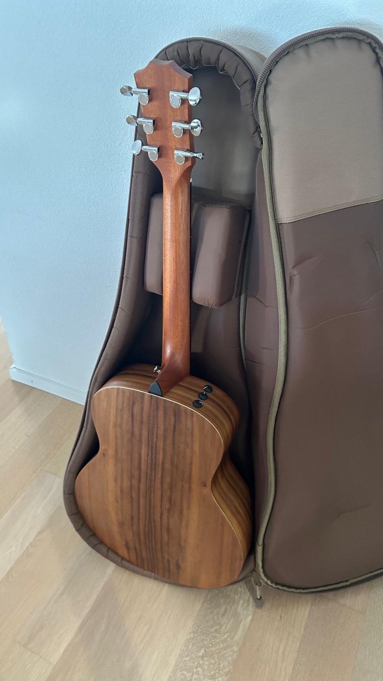 Taylor Musikinstrumente: Gitarre - Taylor GS Mini-e Koa w/OGB – Neu (gemäss Beschreibung) aus Kreuzlingen von kev_fp8k 1