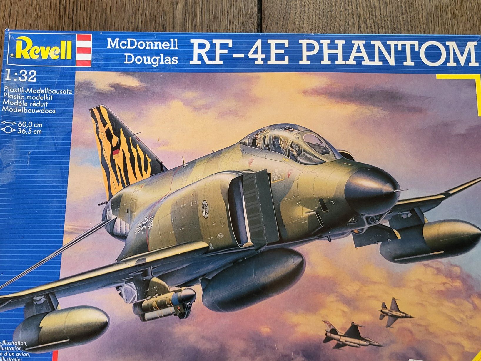 Revell Kit di modellismo & Modellini statici: REVELL 1/32 04798 McDONNELL DOUGLAS RF-4E PHANTOM – Usato da Sonceboz-Sombeval venduto da ant_cd5j