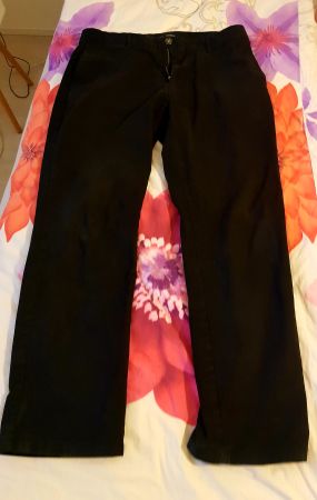Schwarze Old Navy Herrenhose Gr. 34x32 Straight Fit