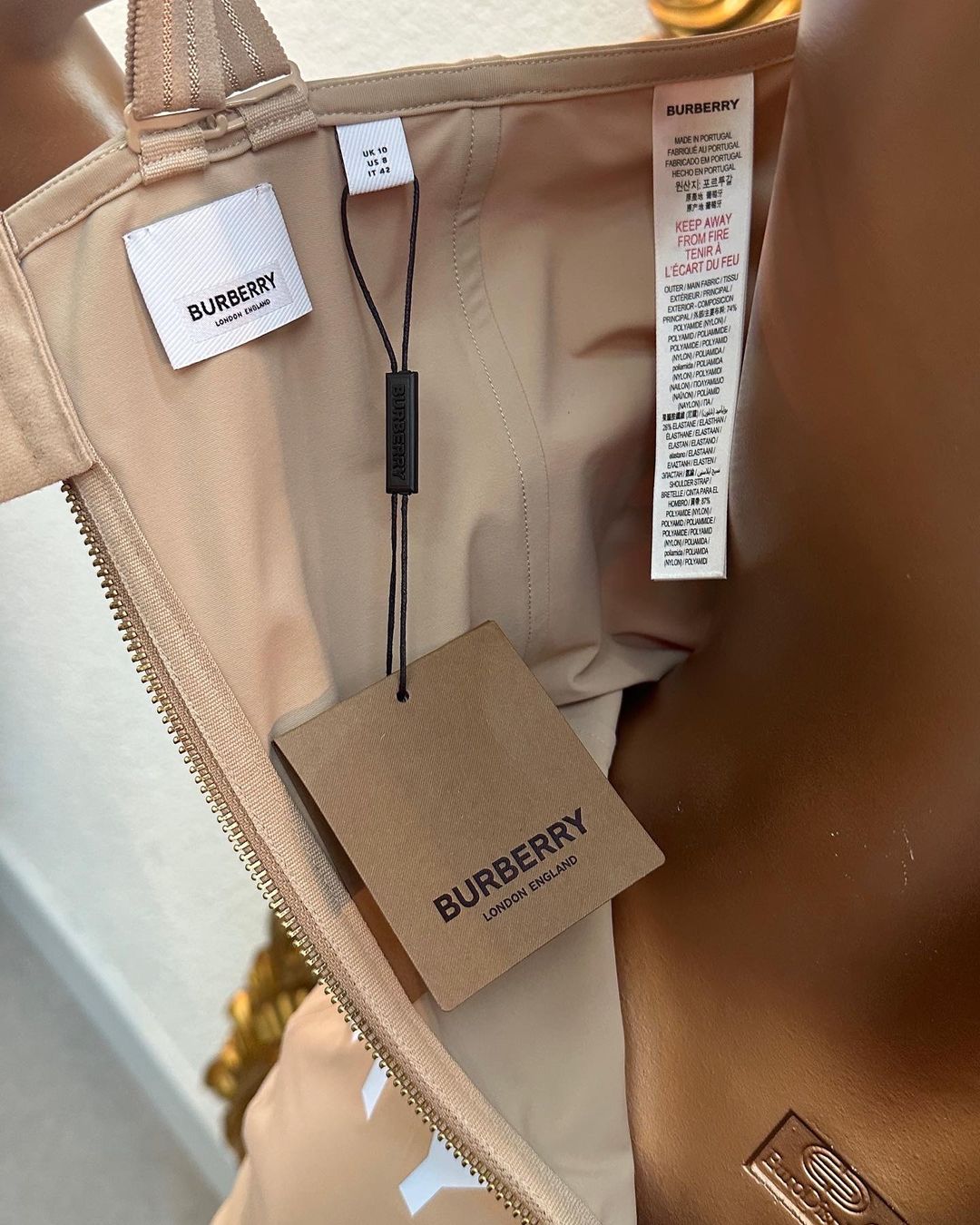 Vestiti: Burberry Kleid NP 1000.- – Nuovo e nell'imballaggio originale da Lachen SZ venduto da HelvetiaLuxury 7