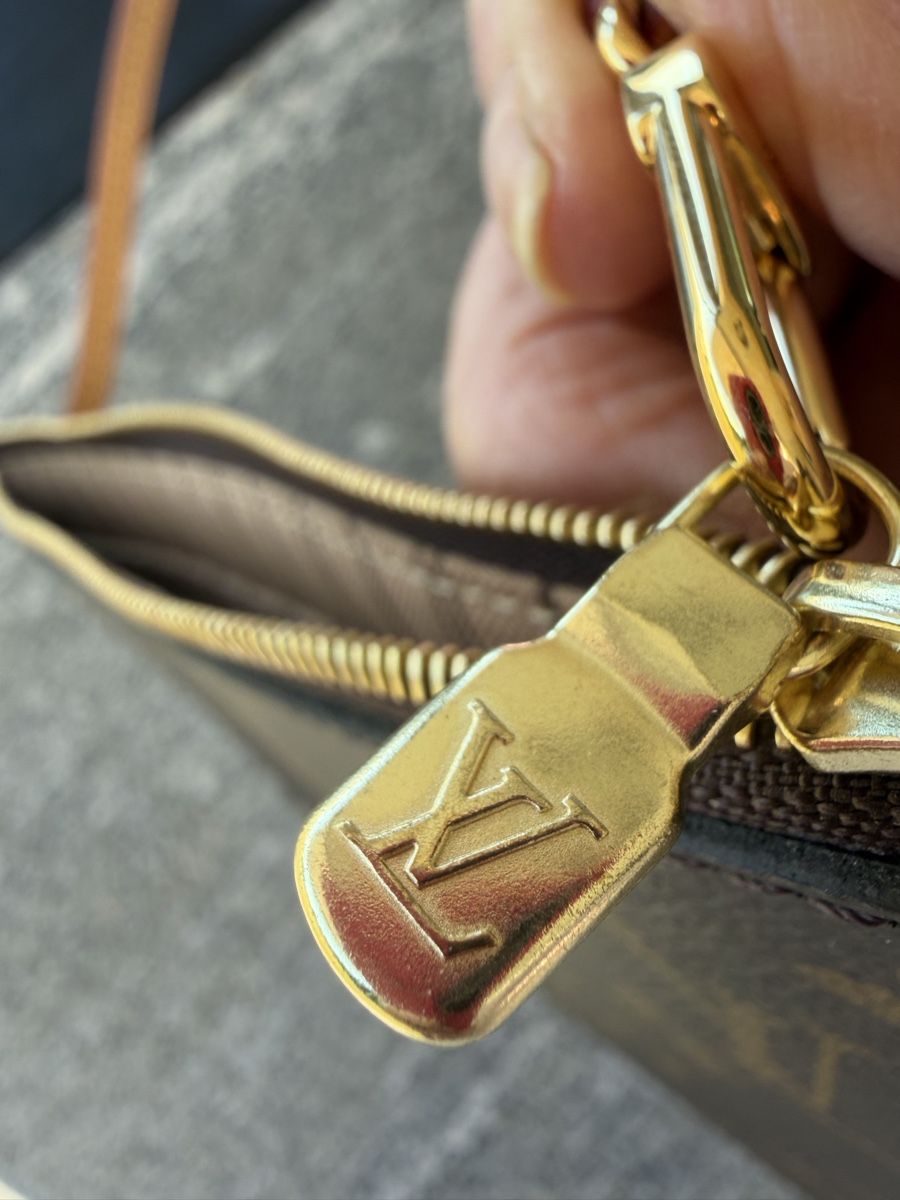 Louis Vuitton Taschen für Damen: Louis Vuitton Pochette – Neu (gemäss Beschreibung) aus Erlenbach ZH von mochtvor 2