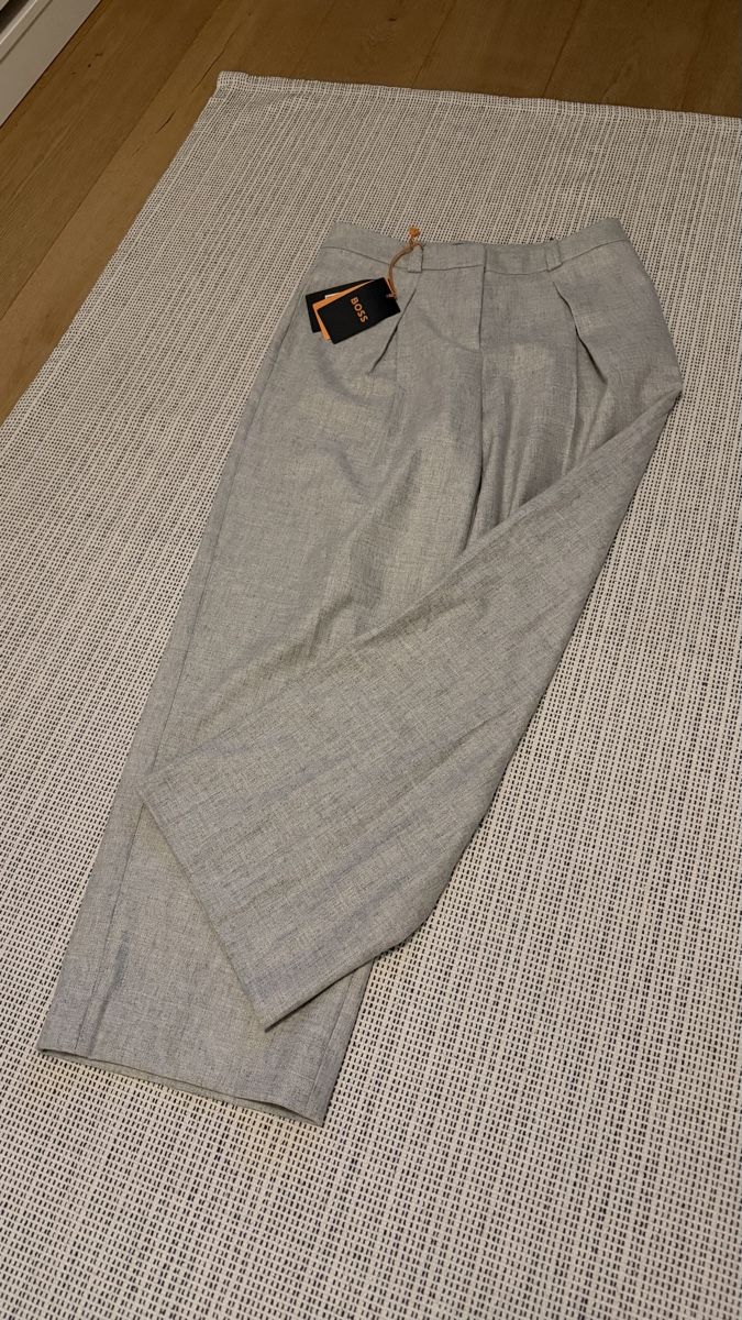 Hugo Boss Pantaloni: BOSS melierte Hose aus Stretch-Flanell – Nuovo e nell'imballaggio originale da Eschen venduto da 14Jessica14 2