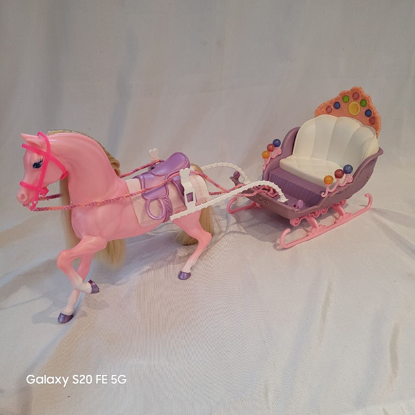 Spielzeuge: Barbie Pferd Marzipan mit Schlitten – Gebraucht aus Niederbuchsiten von klengyel 6