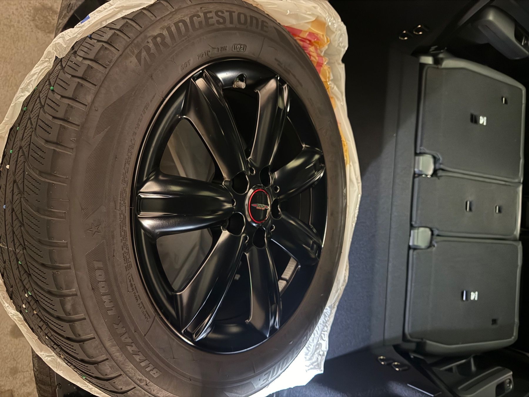 Mini Cerchioni: Original MINI John Cooper Works S 17" Runway Spoke Black – Usato da Freienbach venduto da Mariadlgg 3