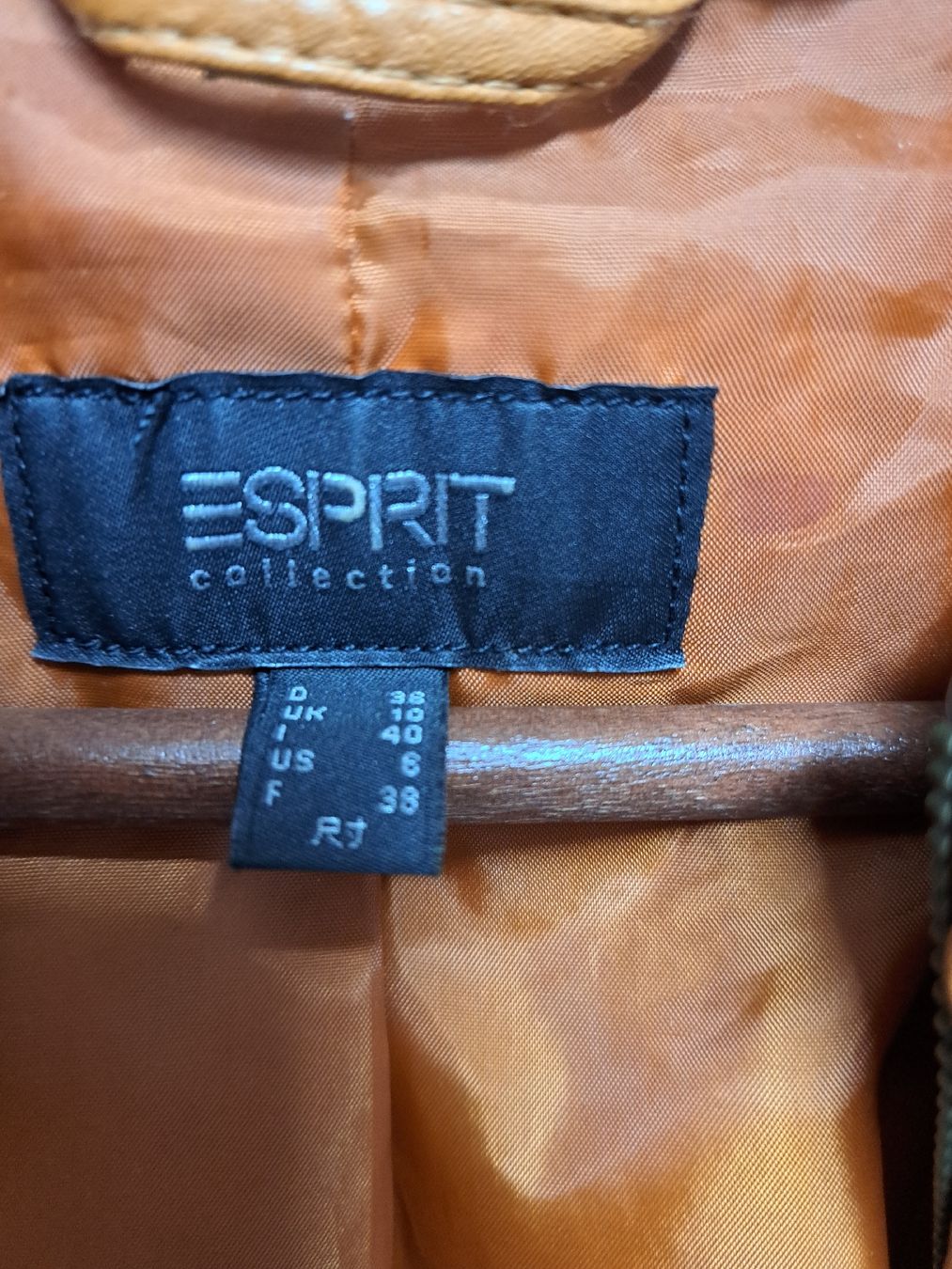 Esprit Giacche: Esprit Lederjacke hellbraun, Grösse 36, sehr weich – Usato da Ottoberg venduto da Aladin80 1