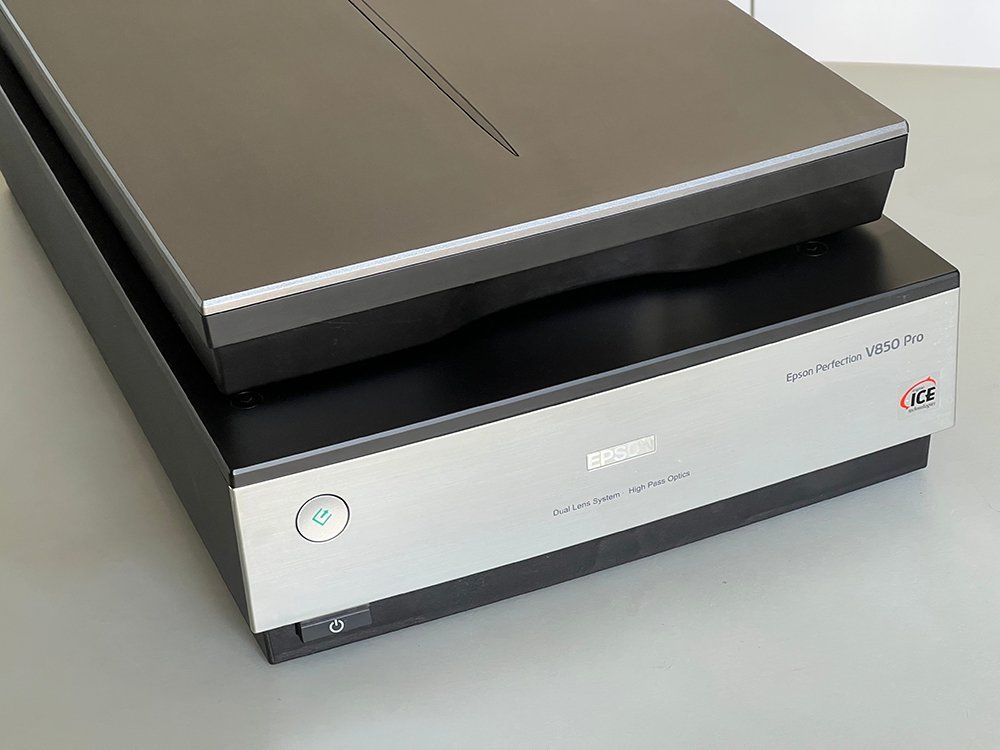 Epson Scanneurs: SCANNER EPSON V850 PRO – D'occasion à La Tour-de-Peilz par frog59
