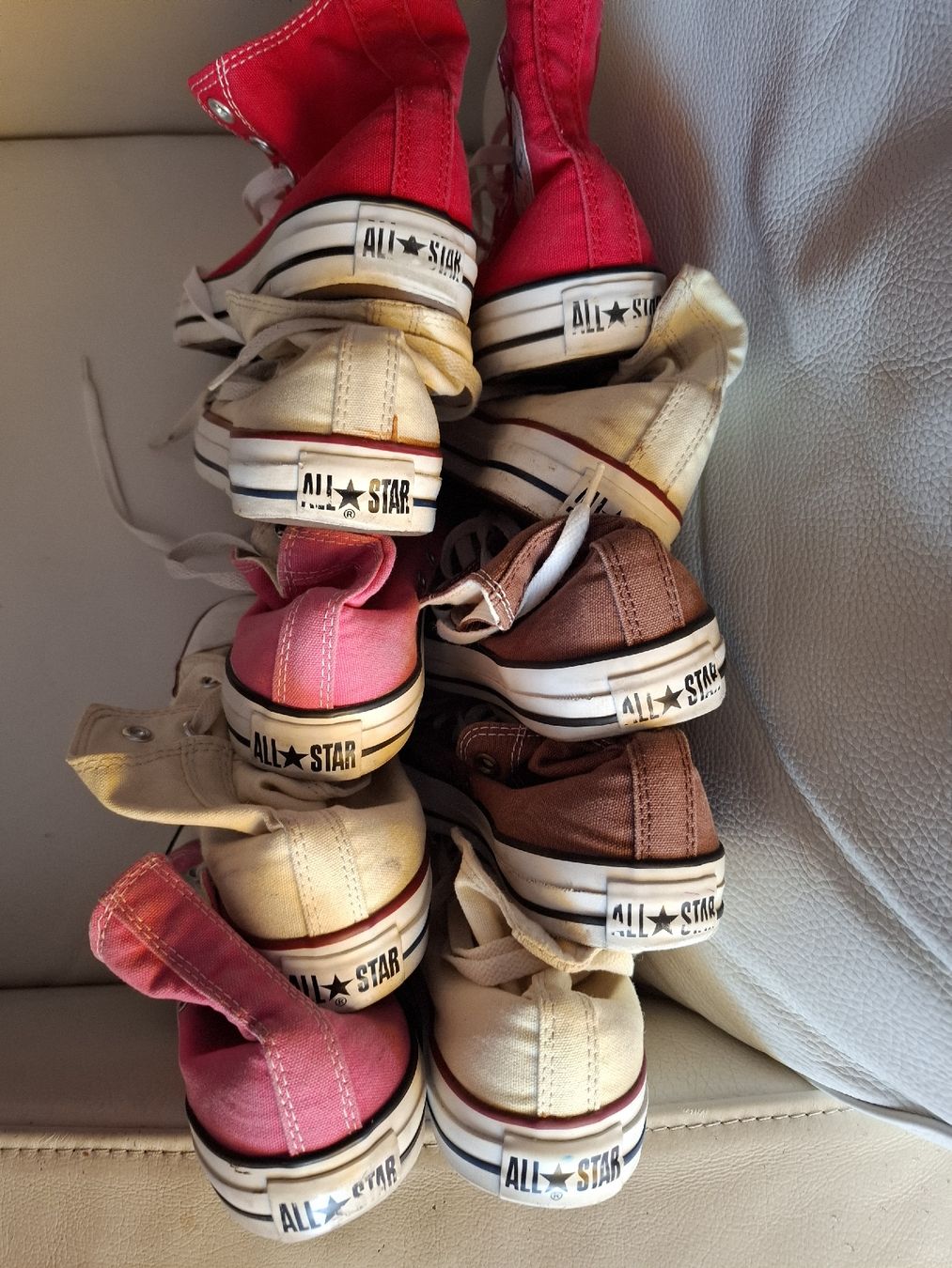 Converse Herrenschuhe: Lot de 5 x Converse taille 7 / 40 *** TOP *** – Gebraucht aus Moutier von Carambaaa 9