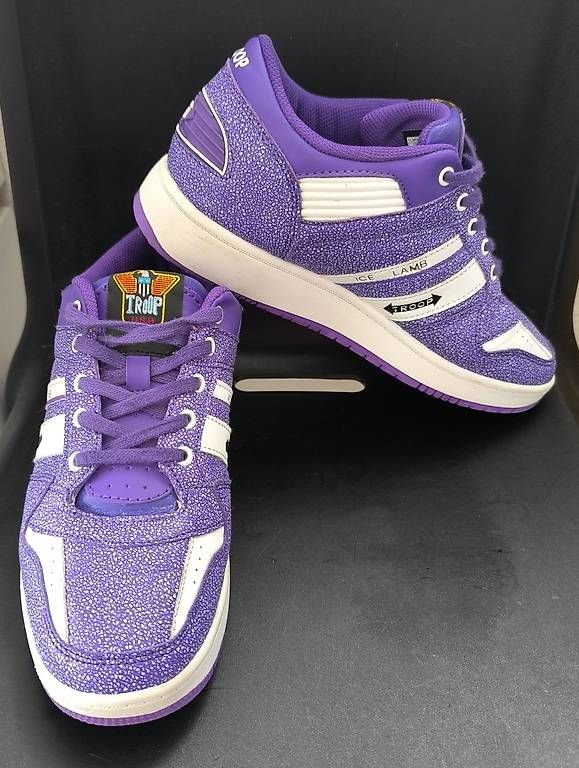 Herrenschuhe: TROOP Ice Lamb Sneakers Lila Gr. 42. – Gebraucht aus Pully von shulgin788