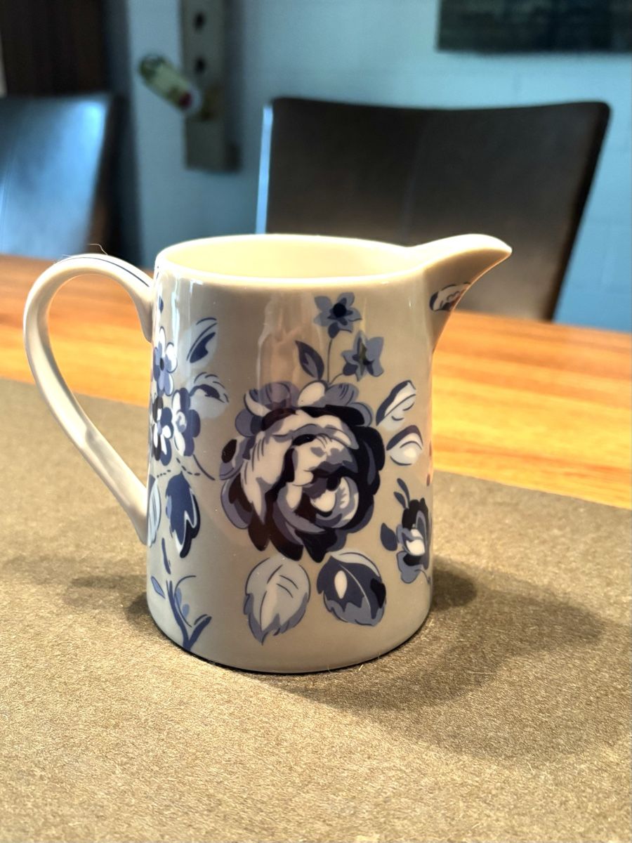 Greengate Geschirrsets: Milchkännchen Greengate floral blau - grau – Neu (gemäss Beschreibung) aus Elsau von Gigelix 1