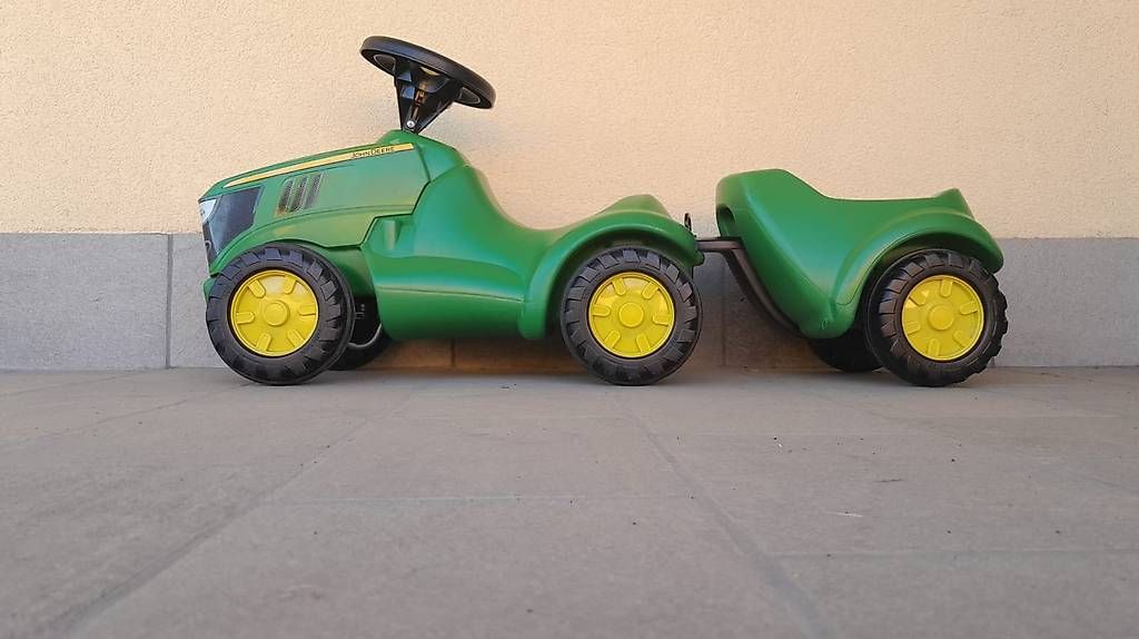 Veicoli per bambini: Giocattolo a spinta trattore John Deere – Usato da Olivone venduto da ped_mw9w