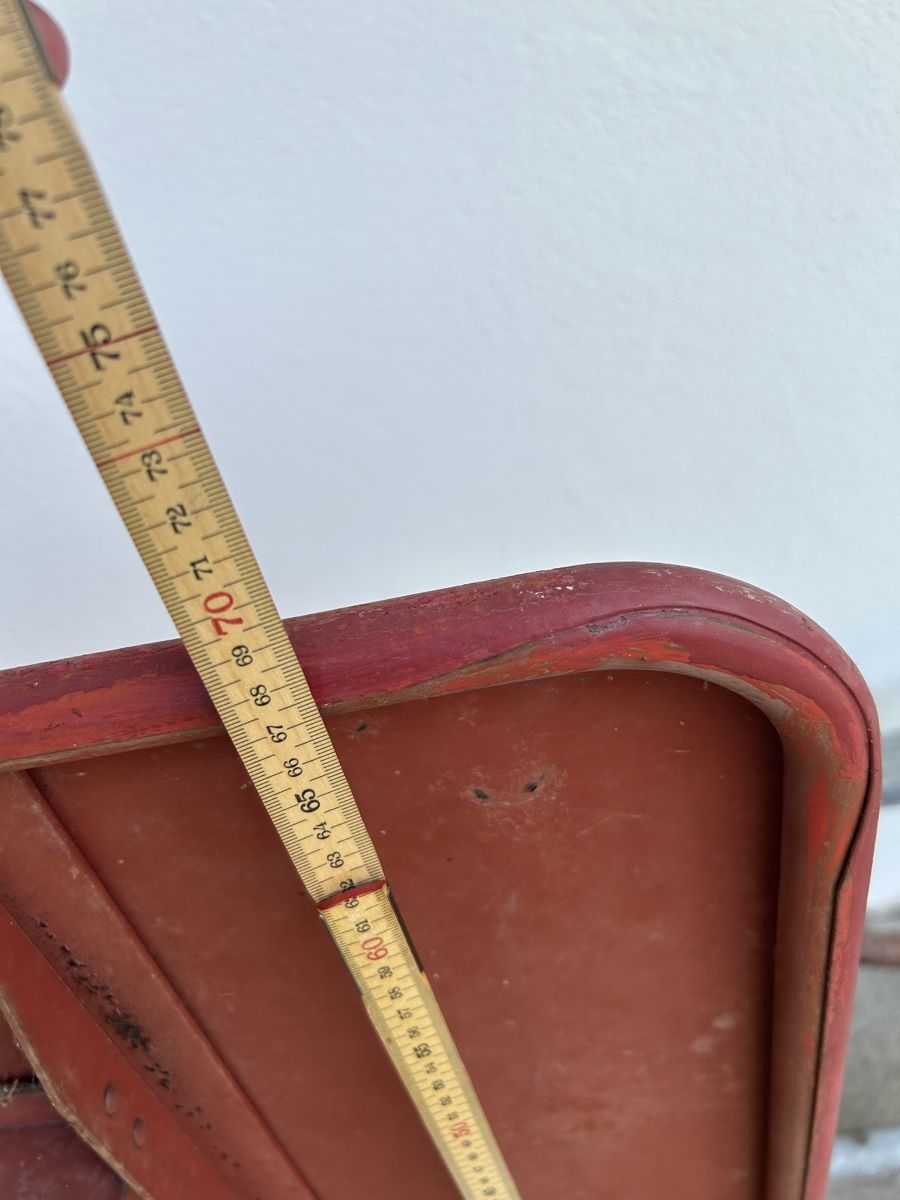 Tavoli: Vintage Gartentisch, rot, 1.00x0.70 – Usato da Burgdorf venduto da Starmorpheus 4